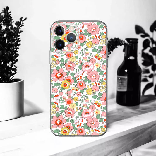 Coque souple Betsy pink pour iPhone 17, 16, 15, 14, 13, 12, 11, XR, X, SE, 8, 7